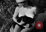 Standbild Pin up Modelle Coral Gables Florida USA, 1948, aus Sekunde 36 historischem Filmmaterial Videoclip 65675041472