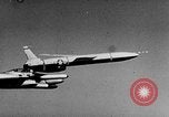 Standbild Rakete Hawthorne California USA, 1956, aus Sekunde 49 historischem Filmmaterial Videoclip 65675041476