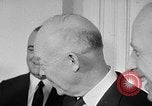 Standbild Präsident Eisenhower Washington DC USA, 1956, aus Sekunde 17 historischem Filmmaterial Videoclip 65675041477