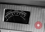 Standbild Chrysler Turbine besonderes Automobil New York City USA, 1956, aus Sekunde 10 historischem Filmmaterial Videoclip 65675041479