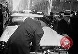 Standbild Chrysler Turbine besonderes Automobil New York City USA, 1956, aus Sekunde 11 historischem Filmmaterial Videoclip 65675041479