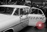Standbild Chrysler Turbine besonderes Automobil New York City USA, 1956, aus Sekunde 30 historischem Filmmaterial Videoclip 65675041479
