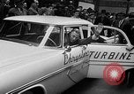 Standbild Chrysler Turbine besonderes Automobil New York City USA, 1956, aus Sekunde 32 historischem Filmmaterial Videoclip 65675041479