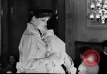 Immagine di Sfilata di moda Italia, 1956, secondo 48 filmato di repertorio 65675041480