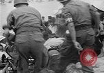 Standbild französische Truppen Haiphong Vietnam, 1955, aus Sekunde 54 historischem Filmmaterial Videoclip 65675041482