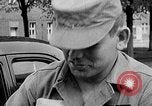 Standbild Corporal Fox Berlin West Deutschland, 1955, aus Sekunde 18 historischem Filmmaterial Videoclip 65675041487