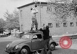Standbild Corporal Fox Berlin West Deutschland, 1955, aus Sekunde 40 historischem Filmmaterial Videoclip 65675041487