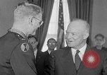 Standbild Präsident Eisenhower Washington DC USA, 1954, aus Sekunde 19 historischem Filmmaterial Videoclip 65675041489