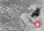 Standbild Frogmen Rhein Frankreich, 1954, aus Sekunde 6 historischem Filmmaterial Videoclip 65675041491