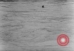 Standbild Frogmen Rhein Frankreich, 1954, aus Sekunde 15 historischem Filmmaterial Videoclip 65675041491