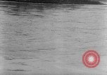 Standbild Frogmen Rhein Frankreich, 1954, aus Sekunde 17 historischem Filmmaterial Videoclip 65675041491