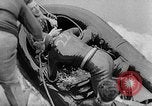 Standbild Frogmen Rhein Frankreich, 1954, aus Sekunde 29 historischem Filmmaterial Videoclip 65675041491
