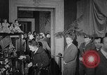 Standbild Internationale doll anzeigen Italien, 1954, aus Sekunde 7 historischem Filmmaterial Videoclip 65675041492