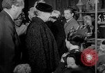Standbild Internationale doll anzeigen Italien, 1954, aus Sekunde 8 historischem Filmmaterial Videoclip 65675041492