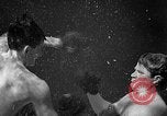 Immagine di Boxe subacquea Silver Springs Florida USA, 1954, secondo 19 filmato di repertorio 65675041495