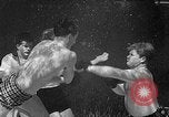 Immagine di Boxe subacquea Silver Springs Florida USA, 1954, secondo 26 filmato di repertorio 65675041495