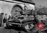 Immagine di Stati Uniti fanteria Francia, 1944, secondo 22 filmato di repertorio 65675041513