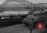 Image réservoirs des États-Unis Paris France, 1945, de la seconde 11 séquences d'archives historiques vidéo 65675041515