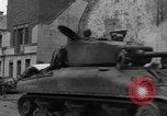 Image réservoirs des États-Unis Paris France, 1945, de la seconde 41 séquences d'archives historiques vidéo 65675041515