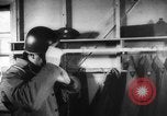 Image Les travailleurs Unis de l'automobile visitent le camp Atterbury Camp Atterbury Indiana USA, 1943, de la seconde 43 séquences d'archives historiques vidéo 65675041518