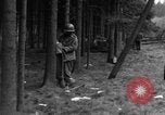Image Infantry 'Osterode Allemagne, 1945, de la seconde 11 séquences d'archives historiques vidéo 65675041531