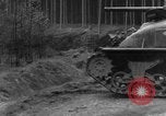 Image -NOUS 16e Infanterie accompagnée d'Armor avance d'Osterode Allemagne, 1945, de la seconde 14 séquences d'archives historiques vidéo 65675041532