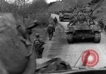 Image -NOUS 16e Infanterie accompagnée d'Armor avance d'Osterode Allemagne, 1945, de la seconde 47 séquences d'archives historiques vidéo 65675041532