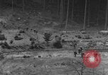 Image Troupes de US 16e Régiment d'infanterie Andreasberg avance vers St Allemagne, 1945, de la seconde 22 séquences d'archives historiques vidéo 65675041534