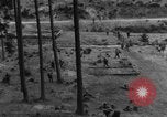 Image Troupes de US 16e Régiment d'infanterie Andreasberg avance vers St Allemagne, 1945, de la seconde 24 séquences d'archives historiques vidéo 65675041534