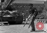 Immagine di I soldati tedeschi Iserlohn Germania, 1945, secondo 7 filmato di repertorio 65675041535