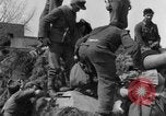 Immagine di I soldati tedeschi Iserlohn Germania, 1945, secondo 41 filmato di repertorio 65675041535