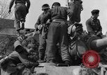 Immagine di I soldati tedeschi Iserlohn Germania, 1945, secondo 44 filmato di repertorio 65675041535