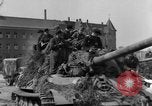 Immagine di I soldati tedeschi Iserlohn Germania, 1945, secondo 49 filmato di repertorio 65675041535