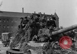 Immagine di I soldati tedeschi Iserlohn Germania, 1945, secondo 50 filmato di repertorio 65675041535