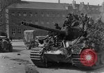 Immagine di I soldati tedeschi Iserlohn Germania, 1945, secondo 58 filmato di repertorio 65675041535