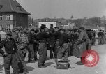 Immagine di I soldati tedeschi Iserlohn Germania, 1945, secondo 4 filmato di repertorio 65675041536
