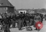 Immagine di I soldati tedeschi Iserlohn Germania, 1945, secondo 6 filmato di repertorio 65675041536