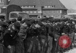 Immagine di I soldati tedeschi Iserlohn Germania, 1945, secondo 7 filmato di repertorio 65675041536
