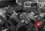 Immagine di I soldati tedeschi Iserlohn Germania, 1945, secondo 14 filmato di repertorio 65675041536