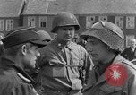 Immagine di I soldati tedeschi Iserlohn Germania, 1945, secondo 52 filmato di repertorio 65675041536