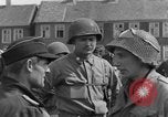 Immagine di I soldati tedeschi Iserlohn Germania, 1945, secondo 56 filmato di repertorio 65675041536