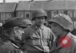 Immagine di I soldati tedeschi Iserlohn Germania, 1945, secondo 57 filmato di repertorio 65675041536