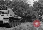 Immagine di Mark V serbatoi Saint Lo Francia, 1944, secondo 8 filmato di repertorio 65675041540