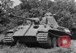 Immagine di Mark V serbatoi Saint Lo Francia, 1944, secondo 23 filmato di repertorio 65675041540