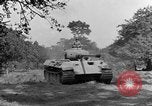 Immagine di Mark V serbatoi Saint Lo Francia, 1944, secondo 55 filmato di repertorio 65675041540