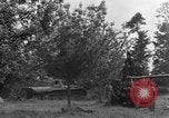 Standbild Deutsche Mark V Tank von den Amerikanern gefangengenommen Saint Lo Frankreich, 1944, aus Sekunde 21 historischem Filmmaterial Videoclip 65675041541