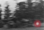 Standbild Deutsche Mark V Tank von den Amerikanern gefangengenommen Saint Lo Frankreich, 1944, aus Sekunde 29 historischem Filmmaterial Videoclip 65675041541