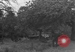 Standbild Deutsche Mark V Tank von den Amerikanern gefangengenommen Saint Lo Frankreich, 1944, aus Sekunde 33 historischem Filmmaterial Videoclip 65675041541