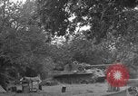 Standbild Deutsche Mark V Tank von den Amerikanern gefangengenommen Saint Lo Frankreich, 1944, aus Sekunde 36 historischem Filmmaterial Videoclip 65675041541