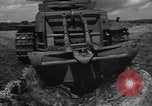 Standbild Prüfung deutscher Panzer Kassel Deutschland, 1945, aus Sekunde 12 historischem Filmmaterial Videoclip 65675041546